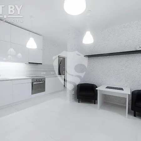 On Platonava 33 Apartament