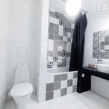 On Platonava 33 Apartament *